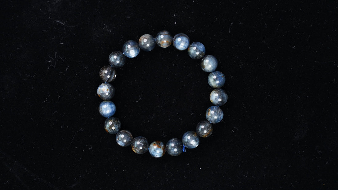 Labradorite Crystal Guide